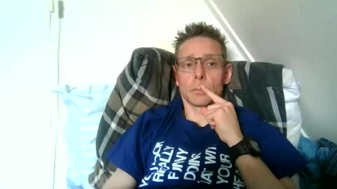 rororober online show from 06-15-26, 01:24