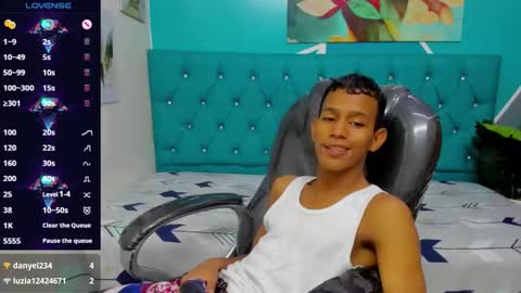 Snapshot of rory_castro chatting on 11-05-25, 11:27 RORY CASTRO online show from 11-05-25, 11:27