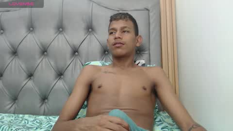 Snapshot of rory_castro chatting on 11-29-25, 07:39 RORY CASTRO online show from 11-29-25, 07:39