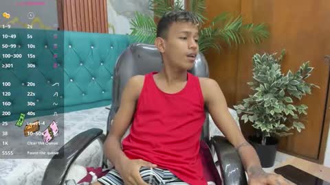 Snapshot of rory_castro chatting on 01-07-26, 10:45 RORY CASTRO online show from 01-07-26, 10:45