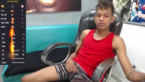 Snapshot of rory_castro chatting on 02-25-26, 05:33 RORY CASTRO online show from 02-25-26, 05:33