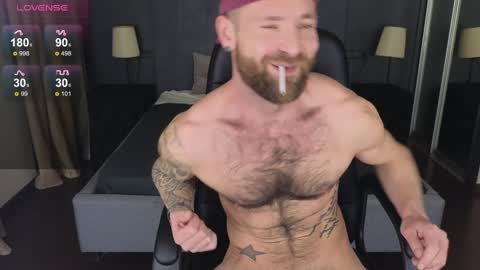 Snapshot of roryreed chatting on 01-05-25, 12:31 Rory Reed online show from 01-05-25, 12:31