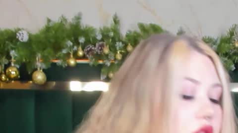 Chloe online show from 01-12-26, 11:10