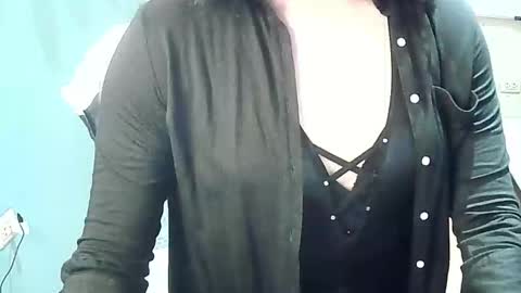 Snapshot of rosabells chatting on 10-10-25, 09:25 Rosa online show from 10-10-25, 09:25