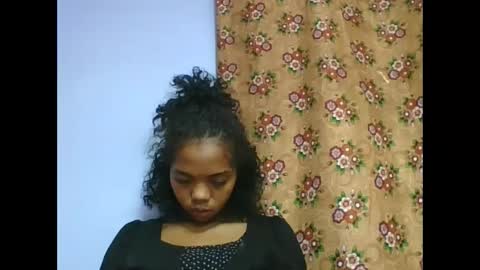 rosah225127 online show from 04-29-26, 05:30