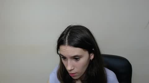 Snapshot of rosalais_ chatting on 09-13-25, 06:13 Rose online show from 09-13-25, 06:13