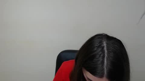 Snapshot of rosalais_ chatting on 09-24-25, 07:12 Rose online show from 09-24-25, 07:12