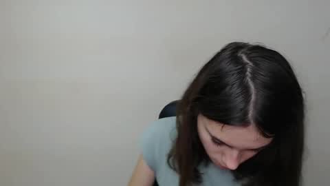 Snapshot of rosalais_ chatting on 10-04-25, 06:55 Rose online show from 10-04-25, 06:55