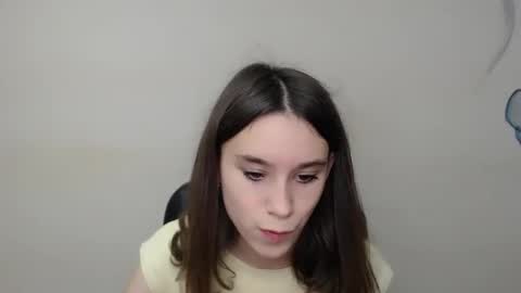 Snapshot of rosalais_ chatting on 10-10-25, 06:45 Rose online show from 10-10-25, 06:45
