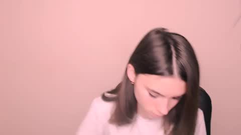 Snapshot of rosalais_ chatting on 10-21-25, 06:36 Rose online show from 10-21-25, 06:36