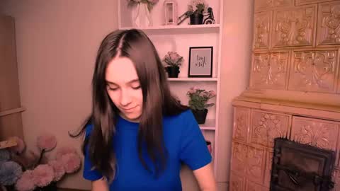 Snapshot of rosalais_ chatting on 05-09-26, 06:18 Rose online show from 05-09-26, 06:18