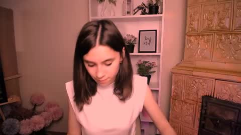 Snapshot of rosalais_ chatting on 06-09-26, 06:25 Rose online show from 06-09-26, 06:25