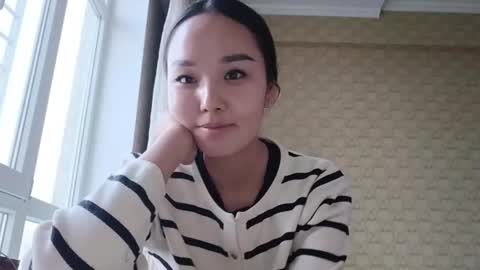 Snapshot of rosaliamariska chatting on 12-19-25, 11:28 Jasmin online show from 12-19-25, 11:28