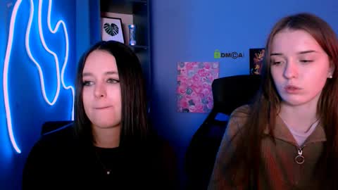 Snapshot of rosalie_liu chatting on 11-18-25, 03:38 rosalie_liu online show from 11-18-25, 03:38