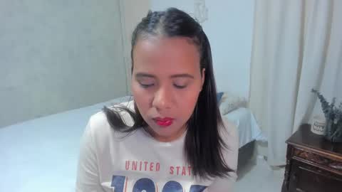 Rosalia online show from 02-19-25, 10:12