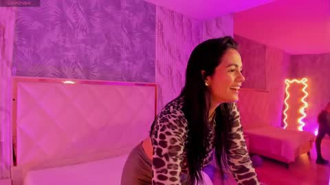 Snapshot of rosalind_tay chatting on 05-19-26, 11:27 ROSALIN online show from 05-19-26, 11:27