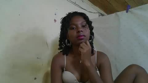 Rosalinda online show from 04-26-26, 03:59