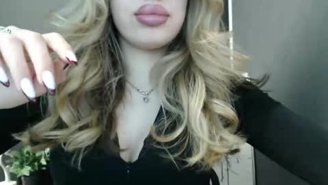 Rosalina online show from 04-27-26, 01:09