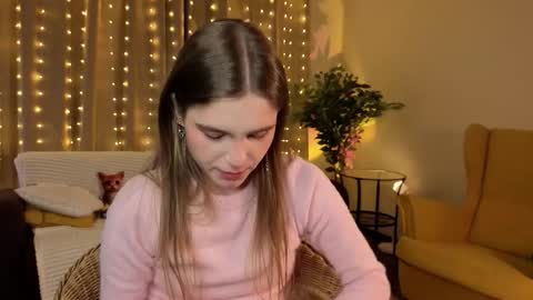 Snapshot of rosalvaulman chatting on 01-08-26, 03:47 Kylie online show from 01-08-26, 03:47