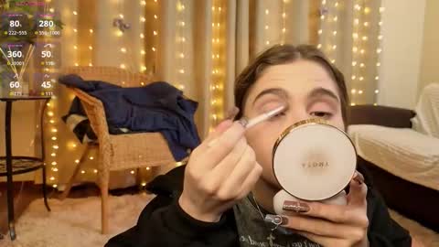 Snapshot of rosalvaulman chatting on 02-19-26, 05:20 Kylie online show from 02-19-26, 05:20