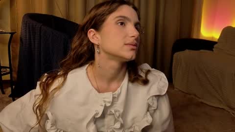 Snapshot of rosalvaulman chatting on 05-15-26, 05:31 Kylie online show from 05-15-26, 05:31