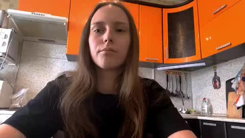 Snapshot of rosariamohre chatting on 03-25-26, 09:26 Emma online show from 03-25-26, 09:26