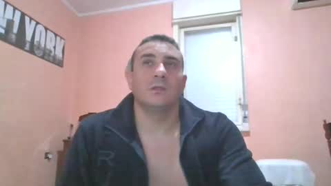 Snapshot of rosario1212 chatting on 12-13-24, 01:04 Rosario online show from 12-13-24, 01:04