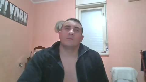 Snapshot of rosario1212 chatting on 01-15-25, 12:30 Rosario online show from 01-15-25, 12:30