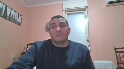 Snapshot of rosario1212 chatting on 02-01-25, 10:13 Rosario online show from 02-01-25, 10:13