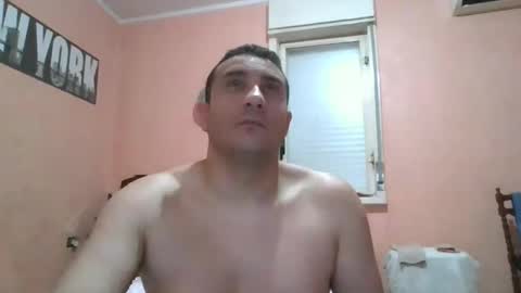 Snapshot of rosario1212 chatting on 03-04-25, 05:11 Rosario online show from 03-04-25, 05:11