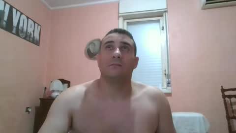 Snapshot of rosario1212 chatting on 09-18-25, 10:01 Rosario online show from 09-18-25, 10:01