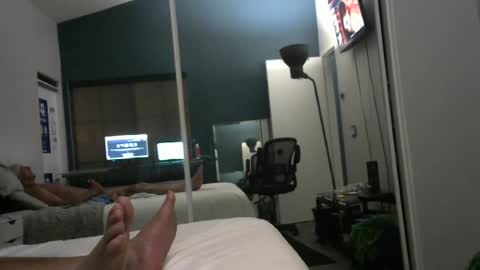Snapshot of roscoes8 chatting on 06-17-26, 05:54 roscoes8 online show from 06-17-26, 05:54