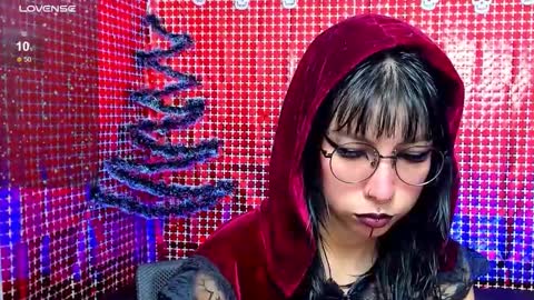 Snapshot of rose_72 chatting on 12-14-25, 07:40 Ally online show from 12-14-25, 07:40