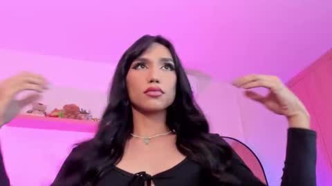 Snapshot of rose__saenz chatting on 11-28-25, 08:00 Rose Saenz online show from 11-28-25, 08:00