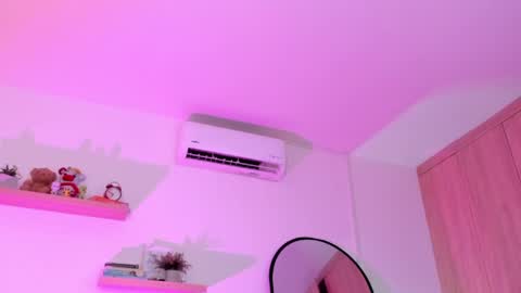 Snapshot of rose__saenz chatting on 04-07-26, 08:09 Rose Saenz online show from 04-07-26, 08:09