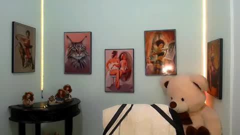 Rose online show from 01-04-25, 03:39