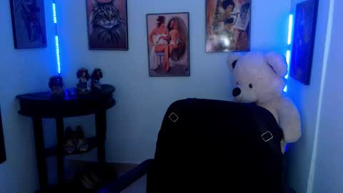 Rose online show from 01-31-25, 02:39