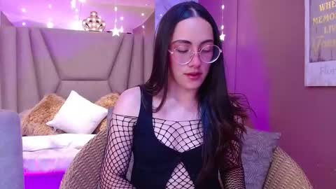 Snapshot of rose_crystal_ chatting on 03-11-26, 04:18 Rose online show from 03-11-26, 04:18