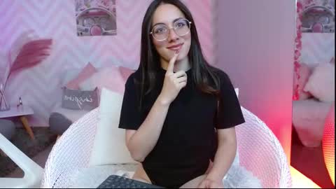 Snapshot of rose_crystal_ chatting on 03-13-26, 03:57 Rose online show from 03-13-26, 03:57