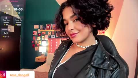 Rose online show from 02-25-25, 03:38