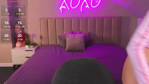 Kimberlly online show from 11-24-25, 12:21