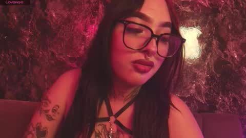 Snapshot of rose_temptation777 chatting on 03-11-26, 03:56 ROSE online show from 03-11-26, 03:56