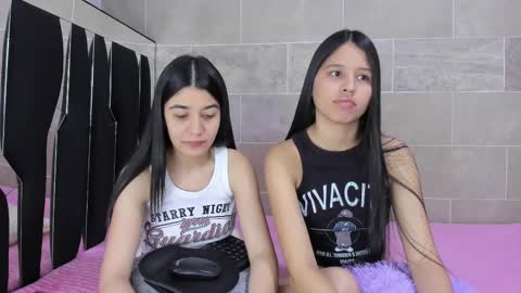 Rose y Miah online show from 03-08-25, 07:27