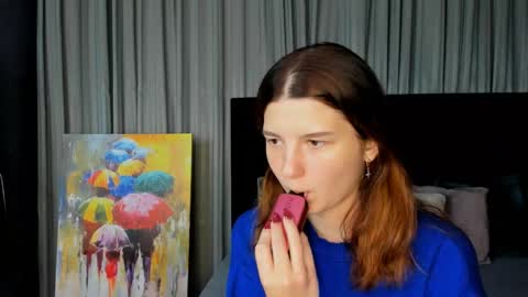 Snapshot of roseblanche2k chatting on 12-04-24, 11:24 Florin online show from 12-04-24, 11:24