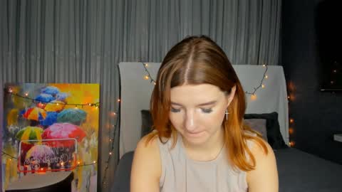 Snapshot of roseblanche2k chatting on 02-06-25, 11:15 Florin online show from 02-06-25, 11:15