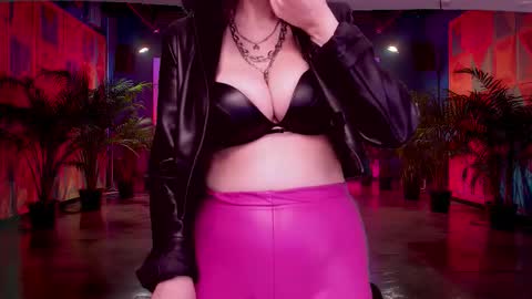 Rosebloom online show from 10-18-25, 04:37