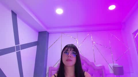 Snapshot of rosecassie chatting on 12-27-24, 07:14 Rose online show from 12-27-24, 07:14