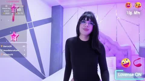 Snapshot of rosecassie chatting on 01-03-25, 03:33 Rose online show from 01-03-25, 03:33