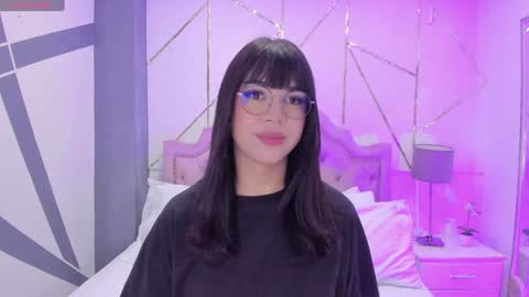 Snapshot of rosecassie chatting on 01-04-25, 12:59 Rose online show from 01-04-25, 12:59