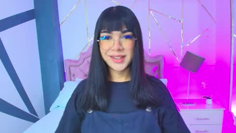 Snapshot of rosecassie chatting on 01-19-25, 01:12 Rose online show from 01-19-25, 01:12
